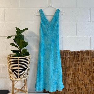 vintage dainty blue floral dress